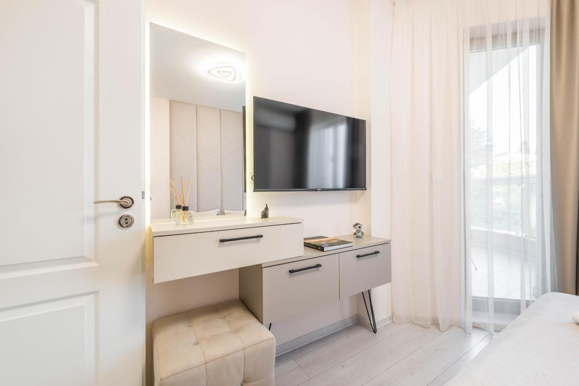 Luxurious And Panoramic Apartments At The Beach In La Mer Complex Sables d'or Extérieur photo
