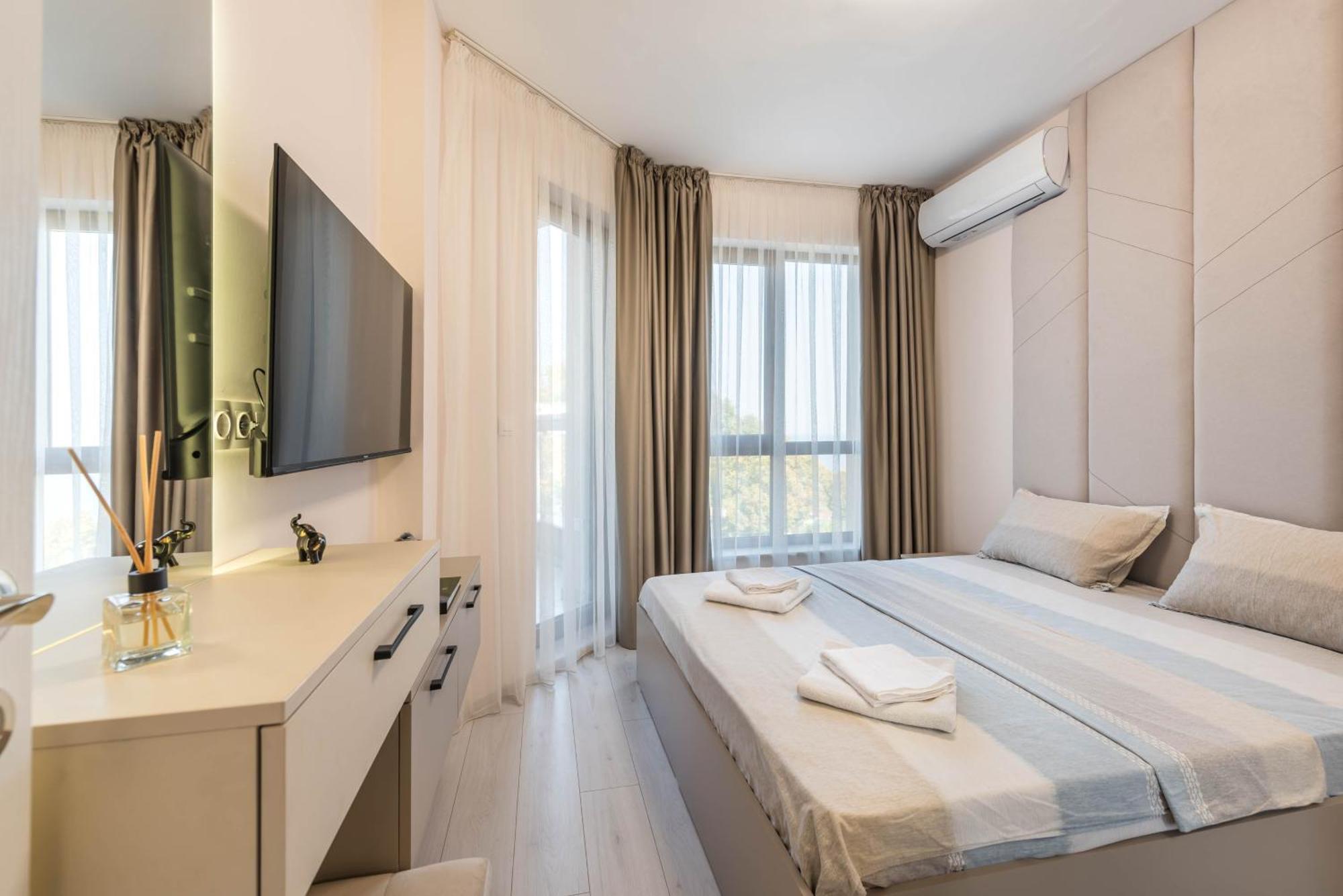 Luxurious And Panoramic Apartments At The Beach In La Mer Complex Sables d'or Extérieur photo